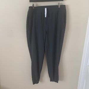 Adapted state 12 Graphite grey